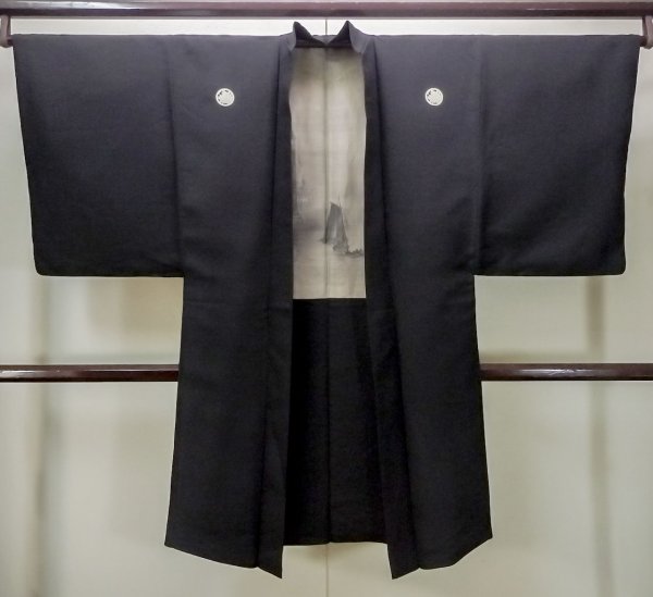 Photo1: M1128Z Vintage Japanese   Black HAORI short jacket / Silk.    (Grade B) (1)