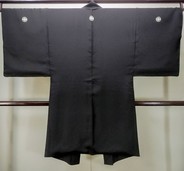 Photo2: M1129B Vintage Japanese   Black HAORI short jacket / Silk.    (Grade D) (2)