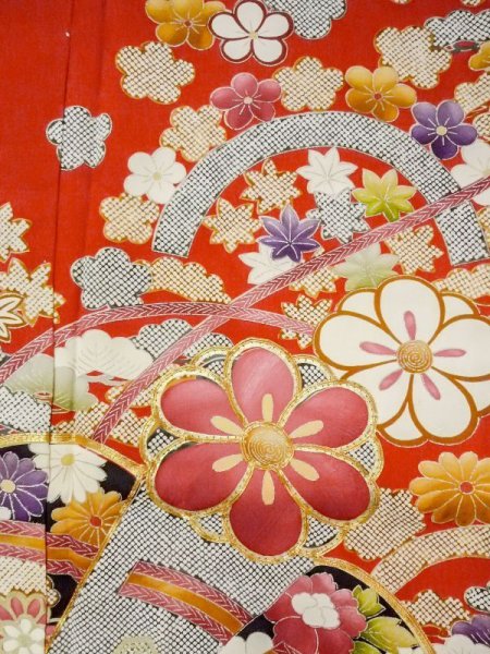 Photo9: M1207A Vintage Japanese women   Red FURISODE long-sleeved / Silk. Peony,   (Grade B) (9)