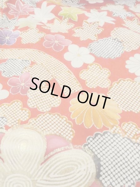 Photo16: M1207A Vintage Japanese women   Red FURISODE long-sleeved / Silk. Peony,   (Grade B) (16)