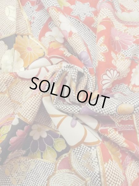 Photo19: M1207A Vintage Japanese women   Red FURISODE long-sleeved / Silk. Peony,   (Grade B) (19)