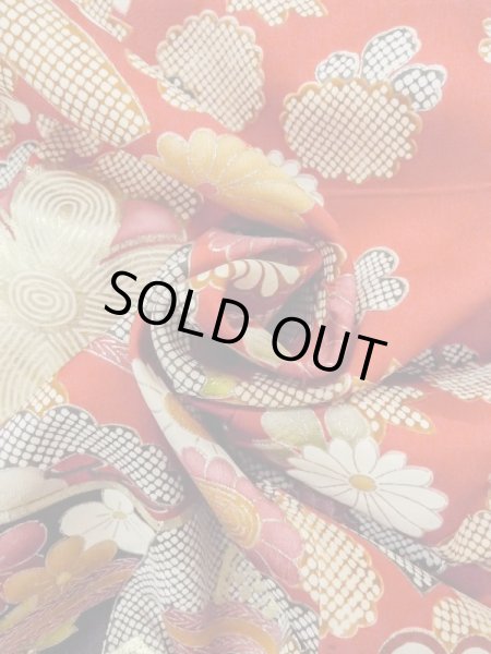 Photo20: M1207A Vintage Japanese women   Red FURISODE long-sleeved / Silk. Peony,   (Grade B) (20)