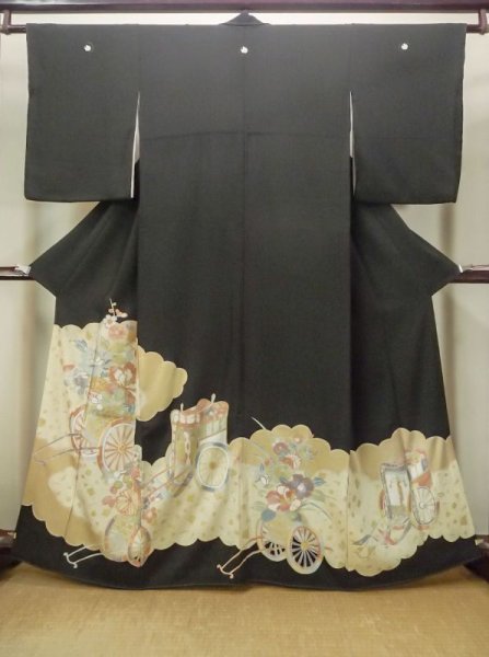 Photo1: M1207D Used Japanese women   Black TOMESODE formal / Silk. Peony,   (Grade B) (1)
