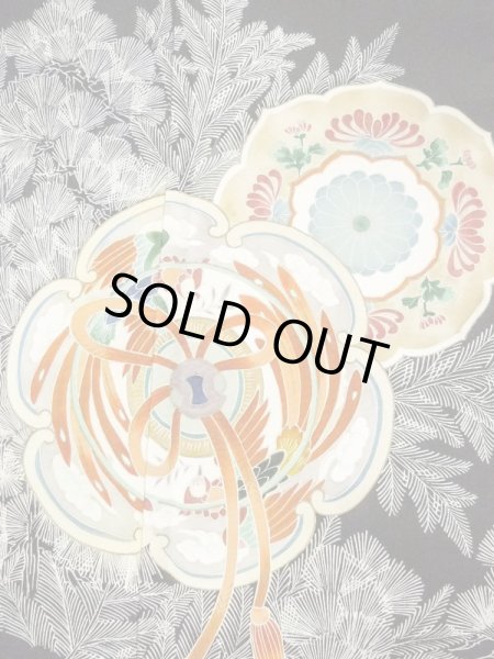 Photo7: M1207E Used Japanese women   Black TOMESODE formal / Silk. Chrysanthemum,   (Grade B) (7)