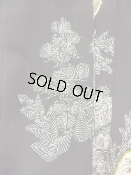 Photo11: M1207E Used Japanese women   Black TOMESODE formal / Silk. Chrysanthemum,   (Grade B) (11)