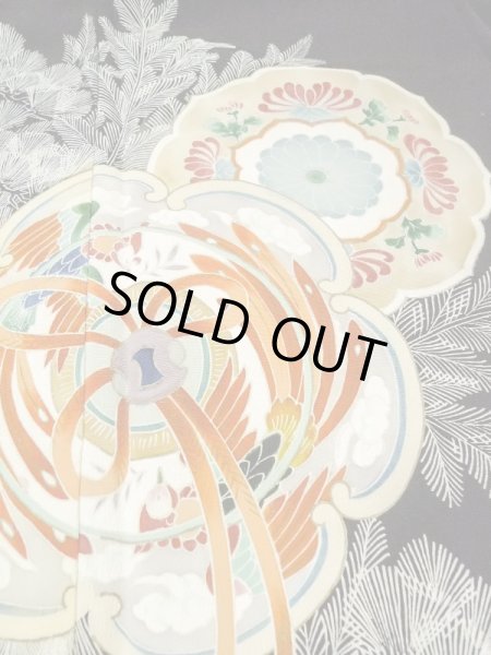 Photo12: M1207E Used Japanese women   Black TOMESODE formal / Silk. Chrysanthemum,   (Grade B) (12)