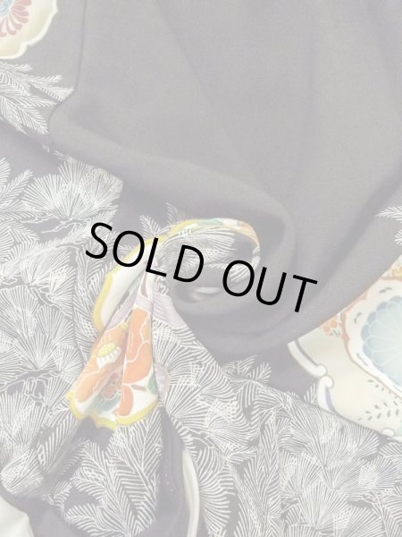 Photo16: M1207E Used Japanese women   Black TOMESODE formal / Silk. Chrysanthemum,   (Grade B) (16)