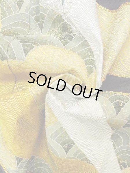 Photo18: M1207F Vintage Japanese women   Black TOMESODE formal / Silk. Wave,   (Grade B) (18)