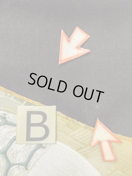 Photo22: M1207F Vintage Japanese women   Black TOMESODE formal / Silk. Wave,   (Grade B) (22)