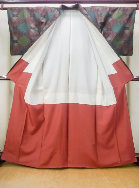 Photo2: M1207Q Used Japanese women  Dark Multi Color OSHIMA-TSUMUGI / Silk. Geometrical pattern   (Grade A) (2)