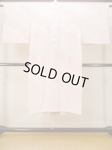 Photo2: M1215B Vintage Japanese women  Pale Pink JUBAN undergarment / Silk. Cloud,   (Grade B) (2)