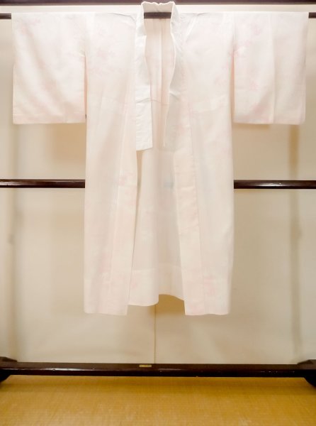 Photo1: M1215I Vintage Japanese women Pale Light Pink JUBAN undergarment / Synthetic. MOMIJI maple leaf,   (Grade C) (1)