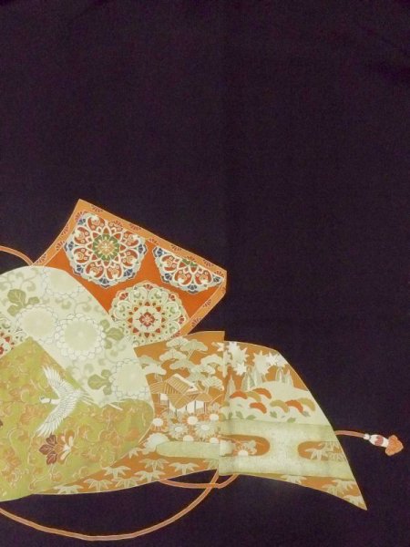 Photo6: M1215P Vintage Japanese women   Black TOMESODE formal / Silk. Chrysanthemum, KUMIHIMO rope with tassels  (Grade C) (6)