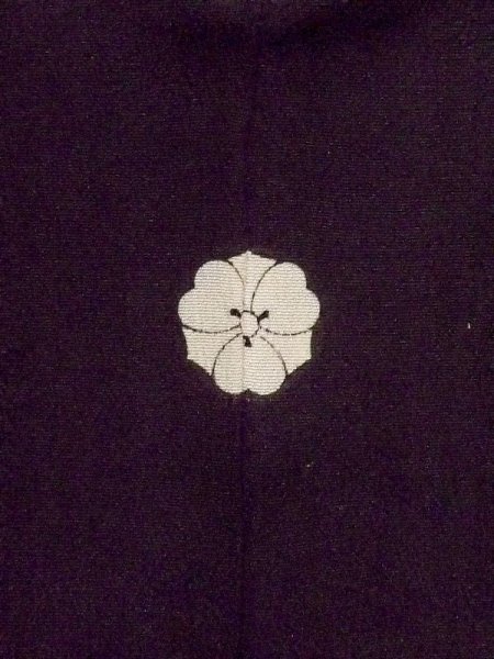 Photo4: M1215Q Vintage Japanese women   Black TOMESODE formal / Silk. Peacock,   (Grade C) (4)