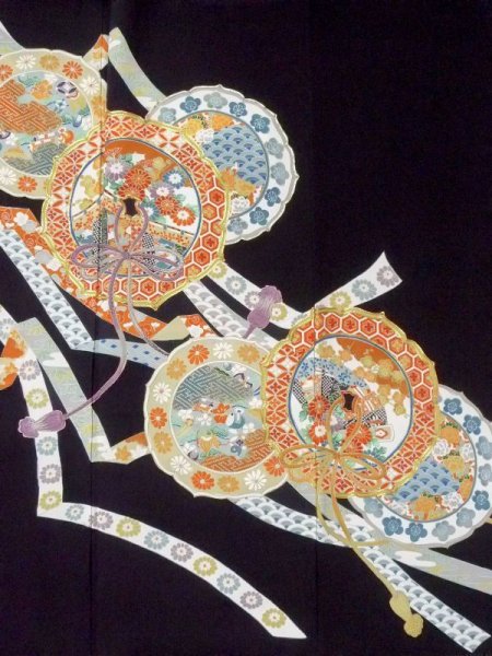 Photo5: M1215S Vintage Japanese women   Black TOMESODE formal / Silk. Chrysanthemum,   (Grade C) (5)