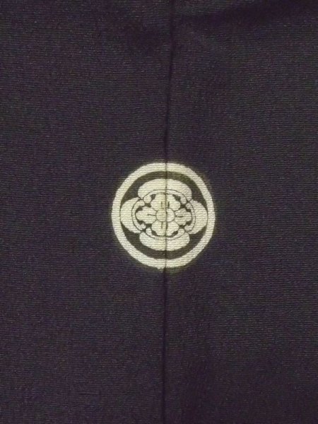 Photo4: M1215T Vintage Japanese women   Black TOMESODE formal / Silk. Chrysanthemum,   (Grade C) (4)