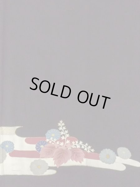 Photo6: M1215X Vintage Japanese women   Black TOMESODE formal / Silk. Chrysanthemum, Aging deterioration. There is an impression from use.  (Grade C) (6)