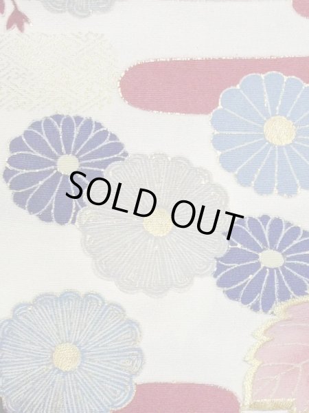 Photo7: M1215X Vintage Japanese women   Black TOMESODE formal / Silk. Chrysanthemum, Aging deterioration. There is an impression from use.  (Grade C) (7)