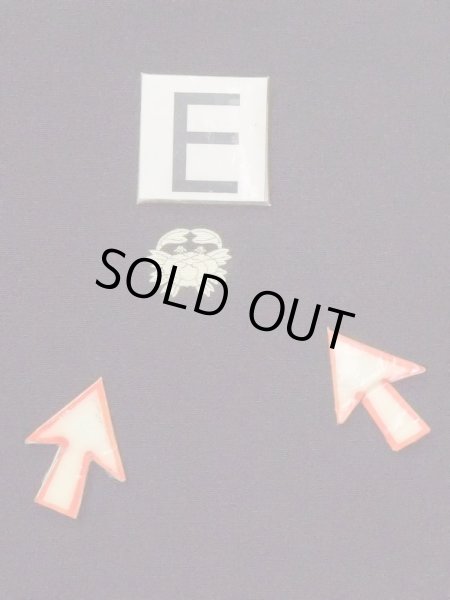 Photo20: M1215X Vintage Japanese women   Black TOMESODE formal / Silk. Chrysanthemum, Aging deterioration. There is an impression from use.  (Grade C) (20)