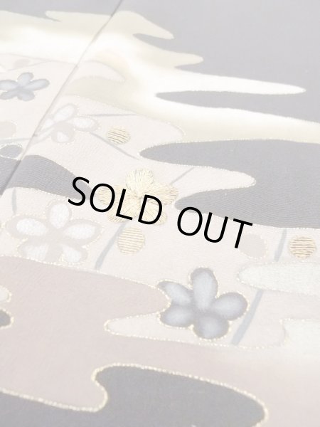 Photo11: M1228A Antique Japanese women   Black TOMESODE formal / Silk. Chrysanthemum,   (Grade C) (11)