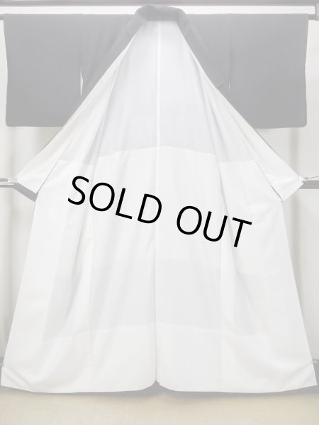 Photo3: M1228B Vintage Japanese women   Black TOMESODE formal / Silk. Chrysanthemum,   (Grade C) (3)