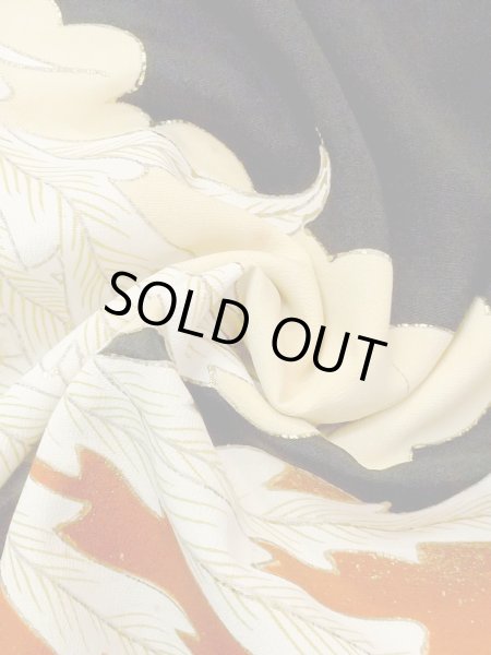 Photo14: M1228B Vintage Japanese women   Black TOMESODE formal / Silk. Chrysanthemum,   (Grade C) (14)