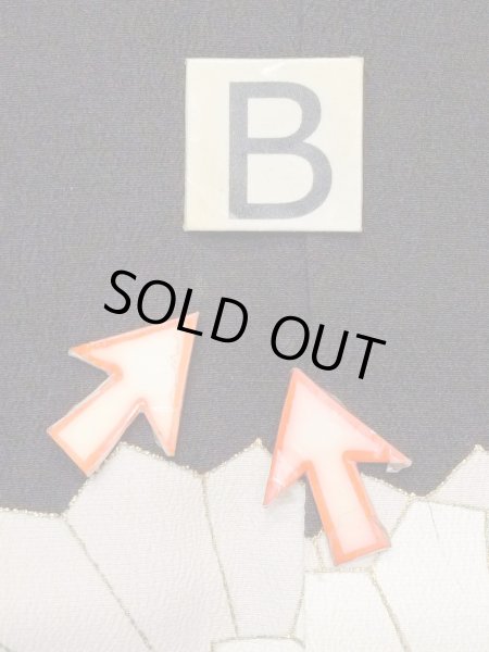 Photo17: M1228F Vintage Japanese women   Black TOMESODE formal / Silk. Haze,   (Grade C) (17)