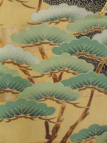 Photo8: M1228J Vintage Japanese women   Black TOMESODE formal / Silk. Pine tree/branch/needle, Small holes all over.  (Grade D) (8)