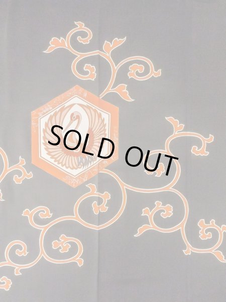 Photo6: M1228L Antique Japanese women   Black TOMESODE formal / Silk. Arabesque vine,   (Grade C) (6)