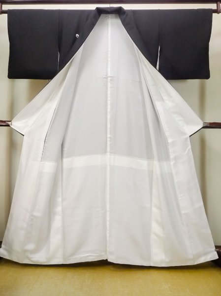 Photo3: M1228Q Vintage Japanese women   Black TOMESODE formal / Synthetic. Pine tree/branch/needle,   (Grade C) (3)