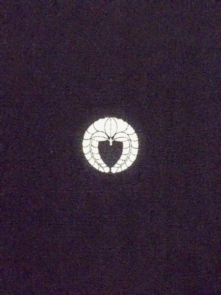 Photo4: M1228Q Vintage Japanese women   Black TOMESODE formal / Synthetic. Pine tree/branch/needle,   (Grade C) (4)