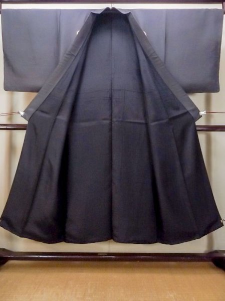 Photo2: N0116G Vintage Japanese   Black Men's Kimono / Silk.  Stains/Soils all over. Discolored all over. Aging deterioration.  (Grade D) (2)