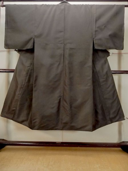 Photo1: Mint N0117B Used Japanese   Brown Men's Kimono / Silk. Tortoise-shell pattern(Hexagonal pattern)   (Grade A) (1)