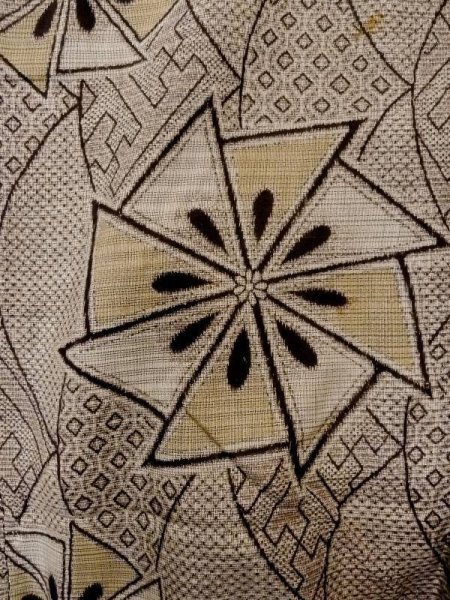 Photo4: N0123A Antique Japanese women   Brown 0 / Silk. Greek key fret,   (Grade C) (4)