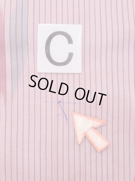 Photo14: N0123C Antique Japanese women Vivid Grayish Pink TSUMUGI pongee / Silk. Stripes Arrow feather pattern. There is an impression from use.  (Grade C) (14)