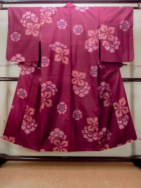 Photo1: N0123F Antique Japanese women   Dark Red ORI woven / Silk. Flower There is an impression from use.  (Grade C) (1)