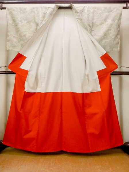 Photo2: N0123O Used Japanese women Pale Grayish Green TSUMUGI pongee / Silk. Flower,   (Grade C) (2)