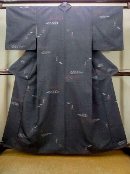 Photo1: Mint N0124C Vintage Japanese women  Dark Gray TSUMUGI pongee / Silk. Tall grass,   (Grade A) (1)