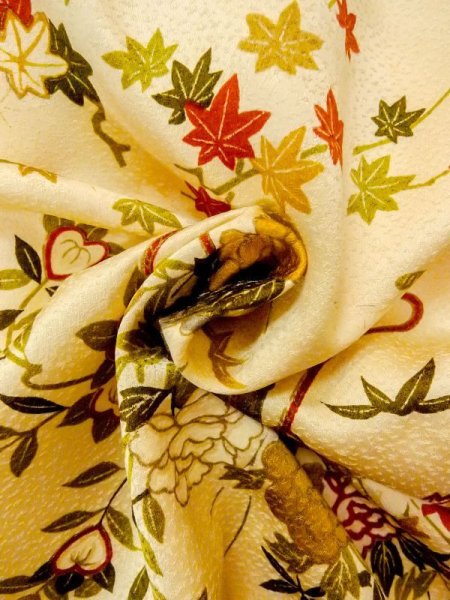 Photo12: N0130D Vintage Japanese women   Ivory KOMON dyed / Silk. Peony,   (Grade C) (12)