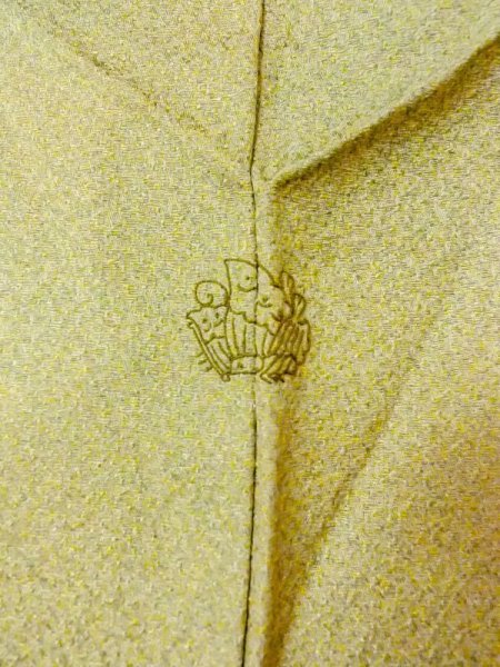 Photo4: N0130L Vintage Japanese women  Pale Yellowish Green Iromuji / Silk.    (Grade B) (4)