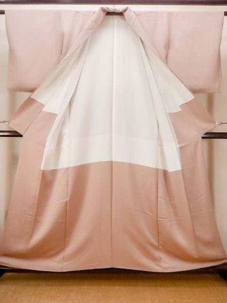 Photo2: N0130W Vintage Japanese women Pale Grayish Pink IROMUJI plain colored / Silk.    (Grade C) (2)