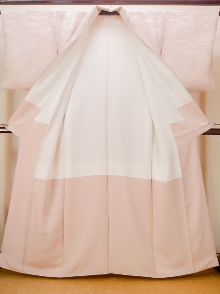 Photo2: N0130Z Vintage Japanese women Pale Light Pink IROMUJI plain colored / Silk.    (Grade C) (2)