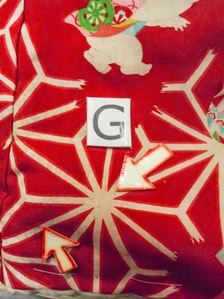 Photo20: N0131D Antique Japanese women   Red Kids / Silk. Kids, Sleeve lining is synthetic It il padded. With cotton.  (Grade C) (20)