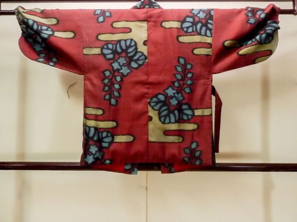 Photo2: N0209C Antique Japanese women  Dark Dark Red HAORI short jacket / Silk. KIRI paulownia,   (Grade D) (2)