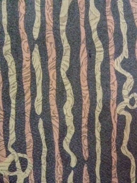 Photo6: N0209F Vintage Japanese women  Grayish Navy Blue HAORI short jacket / Silk. Wood grain pattern,   (Grade D) (6)