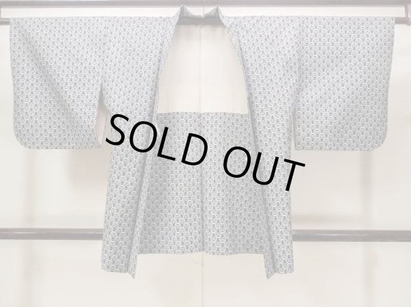 Photo2: Mint N0209O Vintage Japanese women   Gray HAORI short jacket / Silk. Geometrical pattern,   (Grade A) (2)