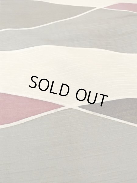 Photo9: N0209T Vintage Japanese women   Off White HAORI short jacket / Silk. Geometrical pattern,   (Grade C) (9)