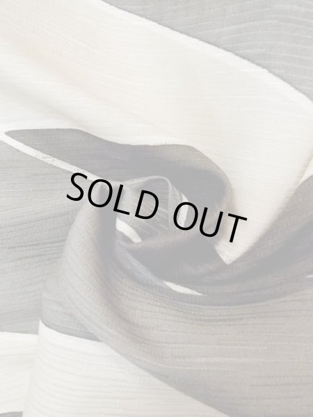 Photo12: N0209T Vintage Japanese women   Off White HAORI short jacket / Silk. Geometrical pattern,   (Grade C) (12)