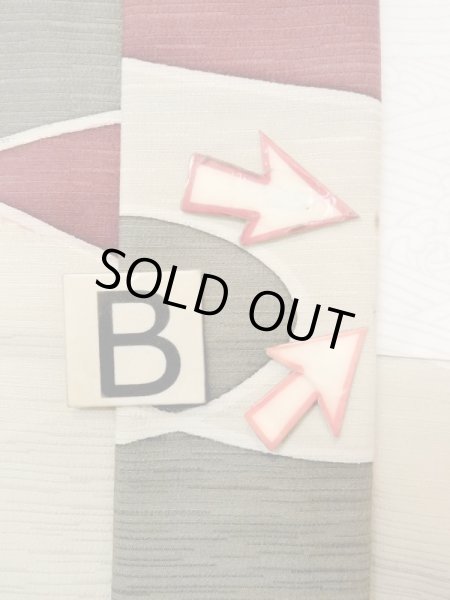 Photo15: N0209T Vintage Japanese women   Off White HAORI short jacket / Silk. Geometrical pattern,   (Grade C) (15)