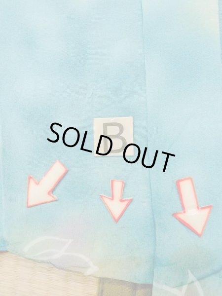 Photo15: N0209Y Vintage Japanese women   Light Blue HAORI short jacket / Silk. Flower,   (Grade C) (15)